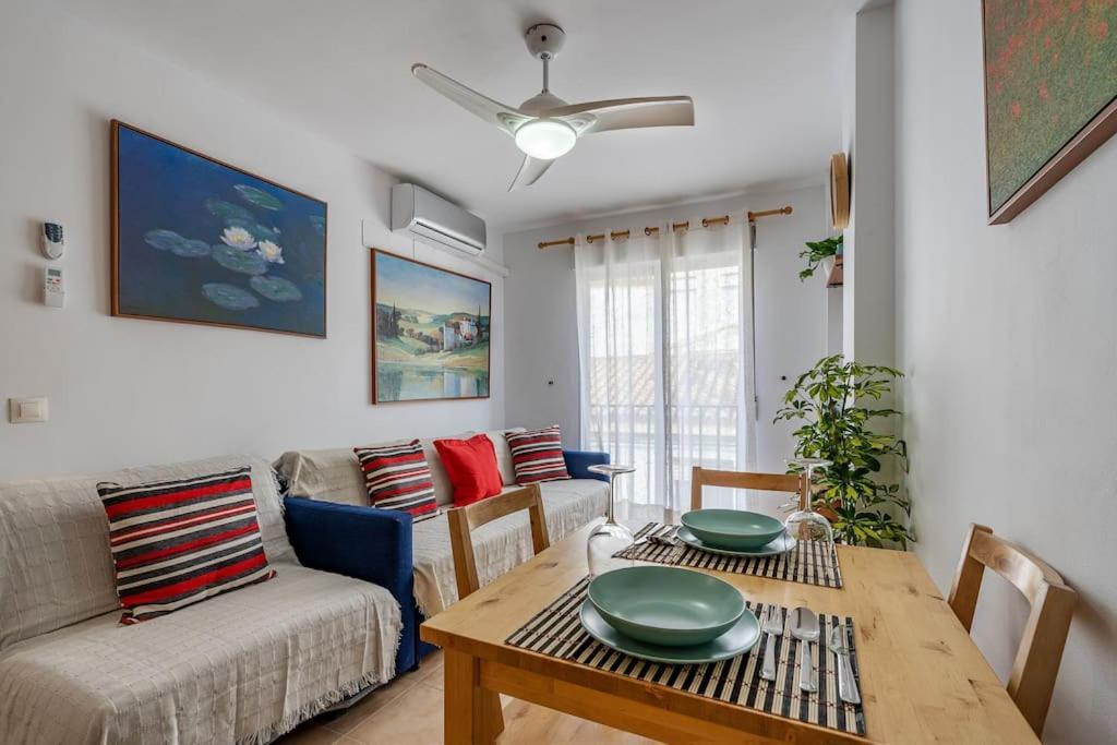 Bonito Apartamento En Monachil Pueblo Luaran gambar